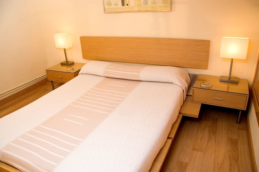 Apartamentos Alos Барселона Экстерьер фото